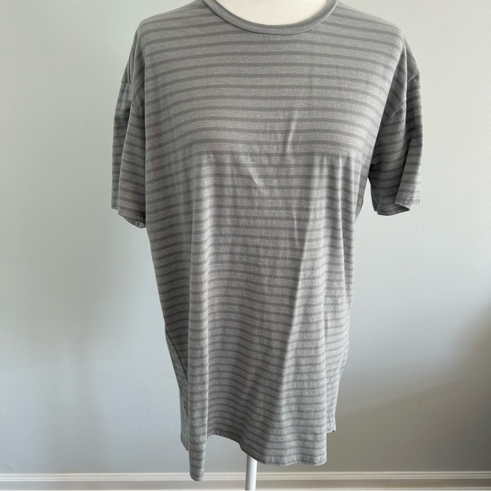 LuLaRoe Ladies T-Shirt - Size XL
